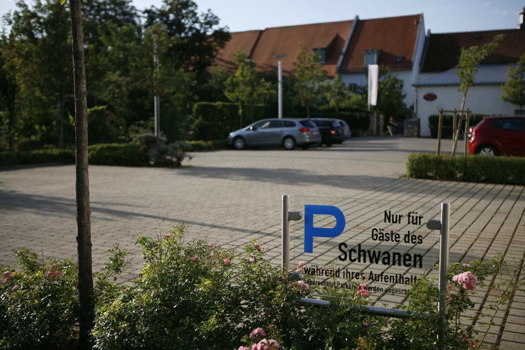 Landhotel Zum Schwanen Mit Restaurant Mona Liza Osthofen Экстерьер фото