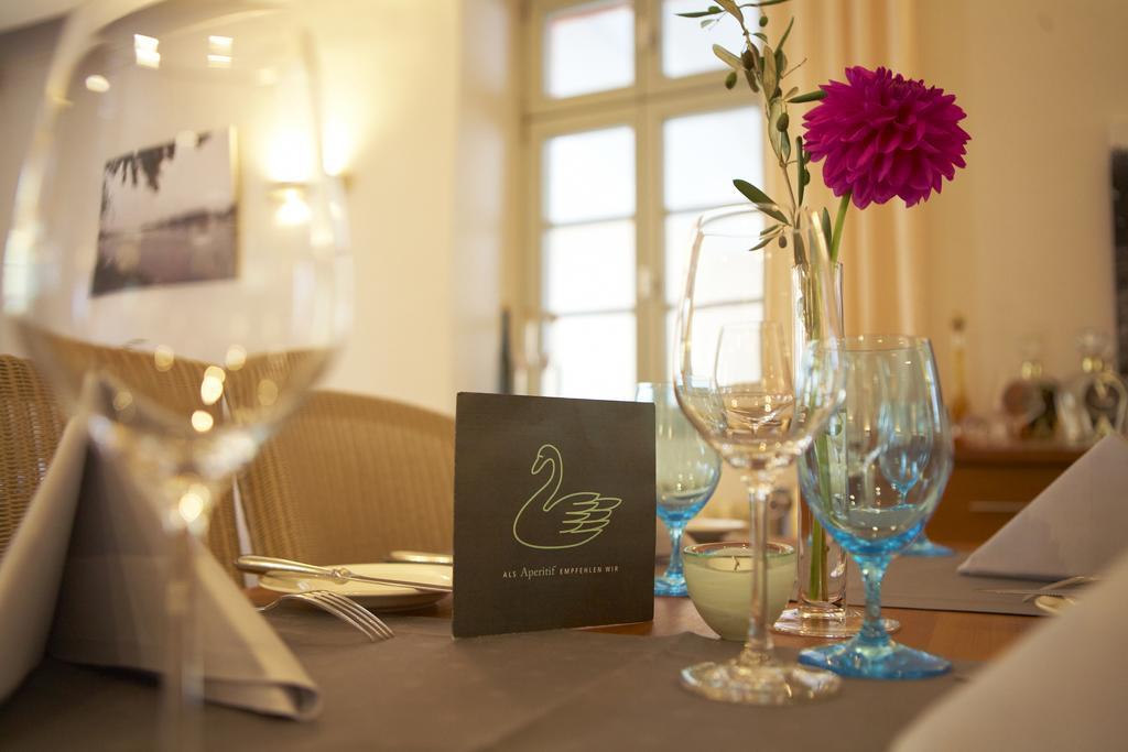 Landhotel Zum Schwanen Mit Restaurant Mona Liza Osthofen Экстерьер фото